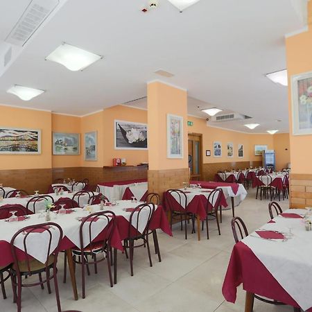 Hotel Milena Rimini Luaran gambar