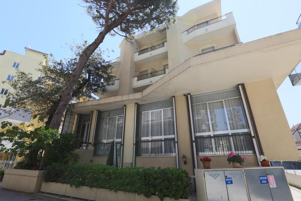 Hotel Milena Rimini Luaran gambar