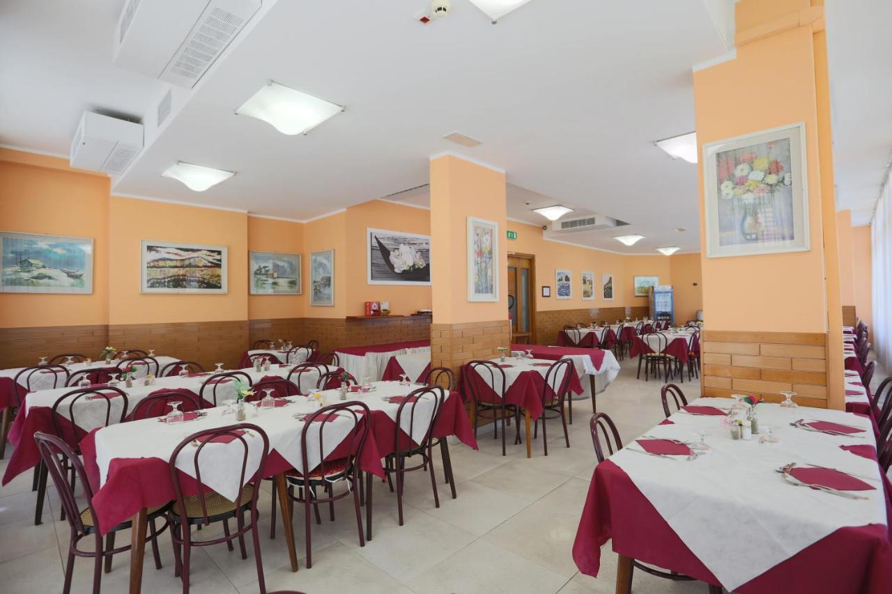 Hotel Milena Rimini Luaran gambar