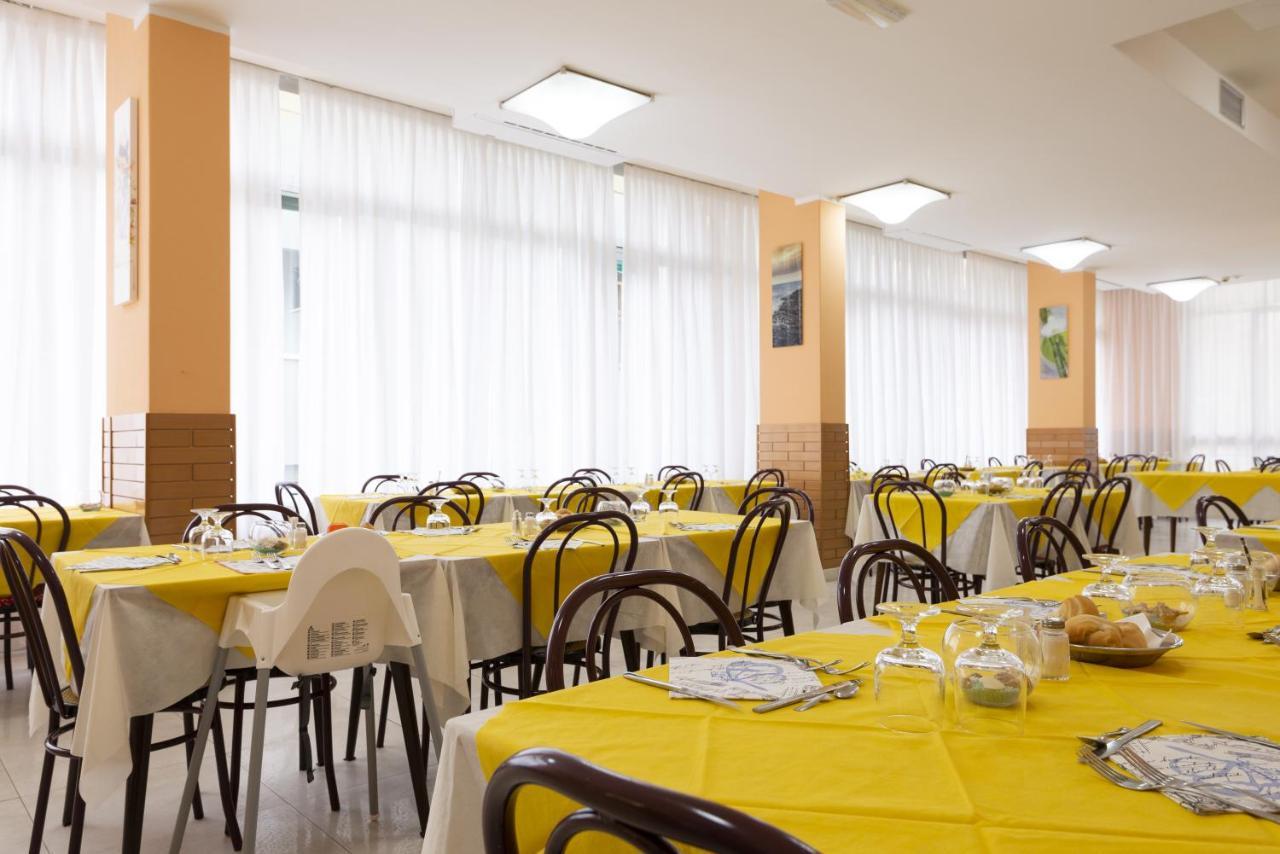 Hotel Milena Rimini Luaran gambar