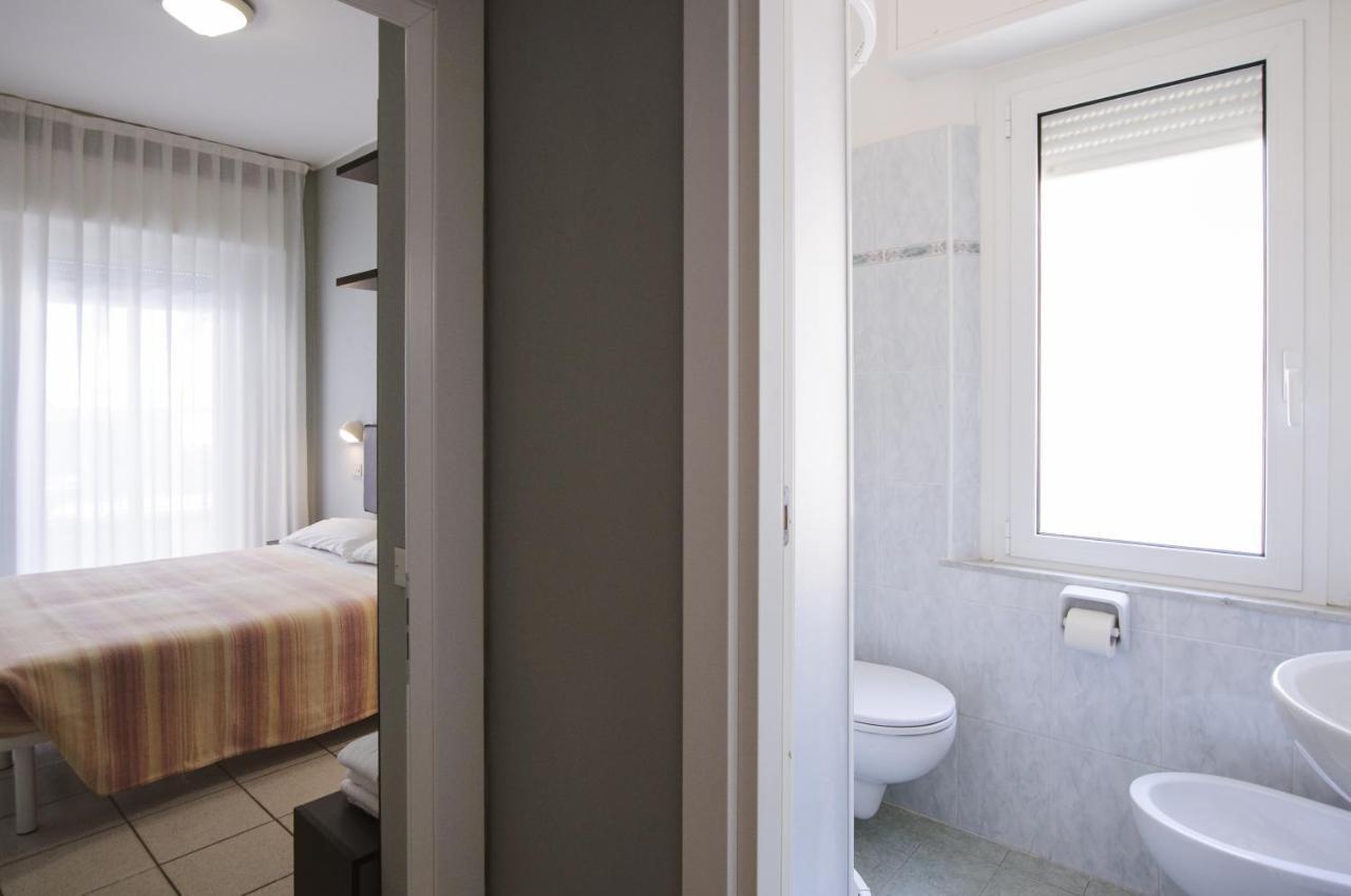 Hotel Milena Rimini Luaran gambar