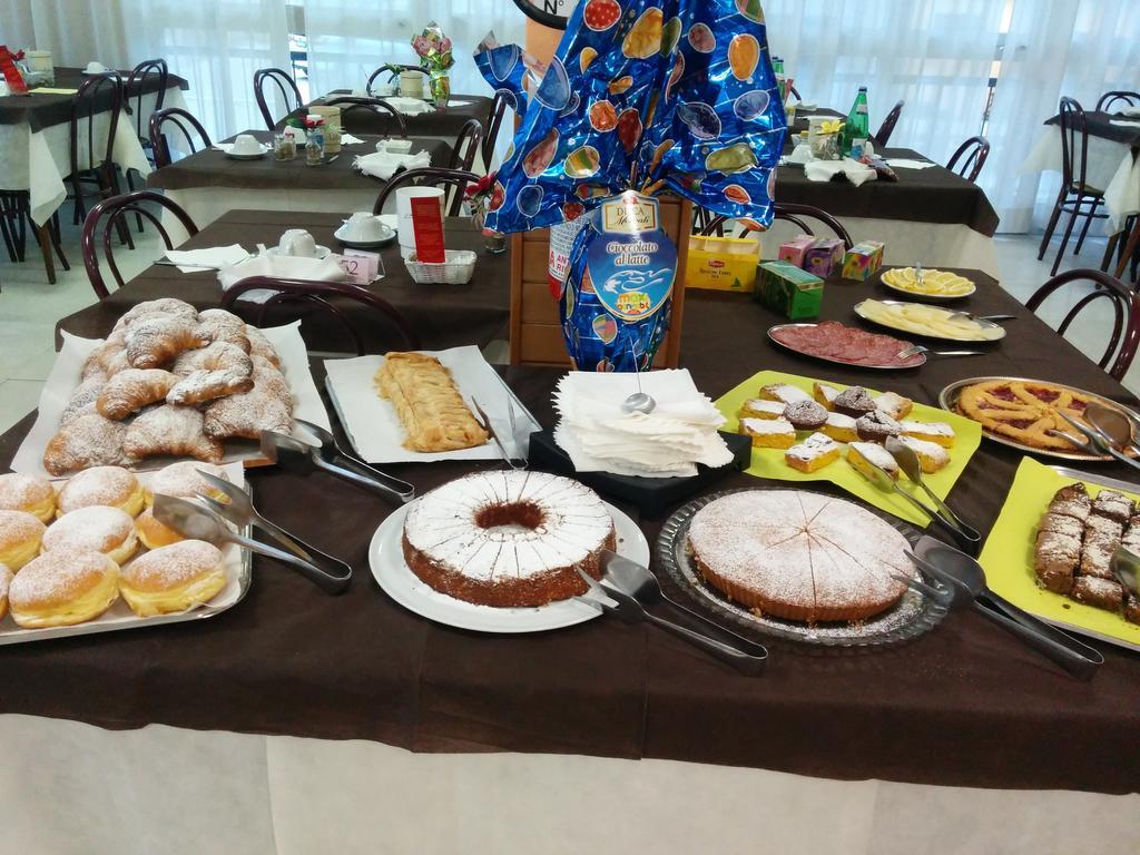 Hotel Milena Rimini Luaran gambar