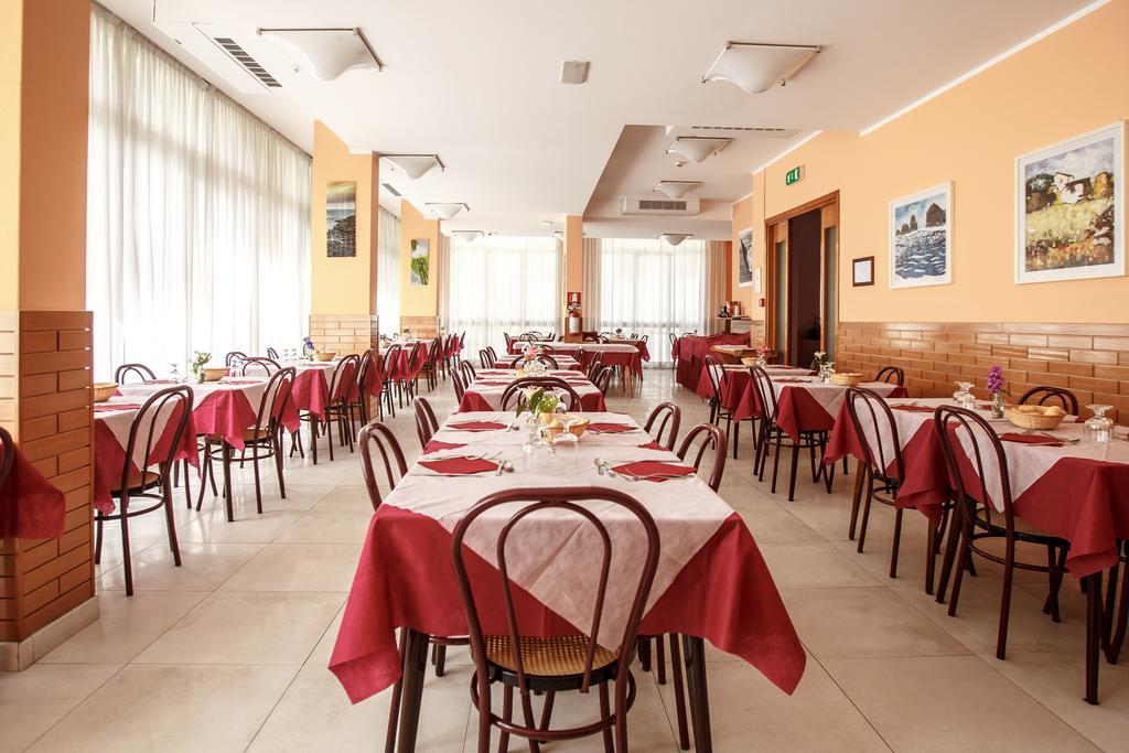 Hotel Milena Rimini Luaran gambar